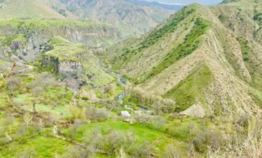 Trip to mountains, discover Armenia