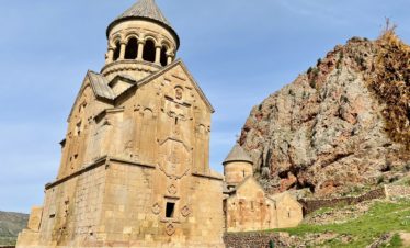 Trip to Noravank, private guide