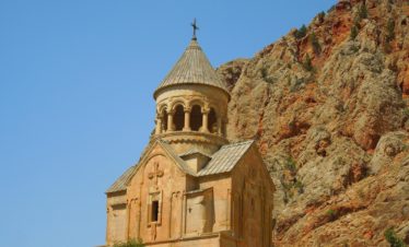 Tailor made tour to Noravank
