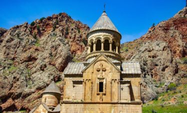 Tour to Noravank monastery