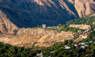 Hot balloon flight in Armenia