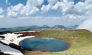 Climb to volcano Azhdahak, hiking tours in Armenia